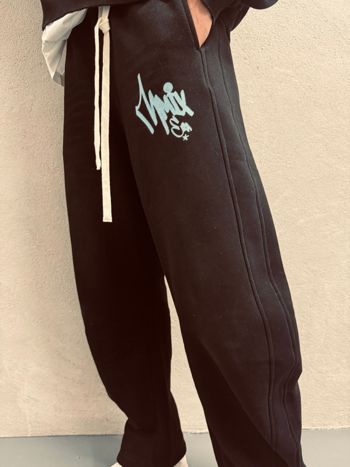 Capture sunfade joggers