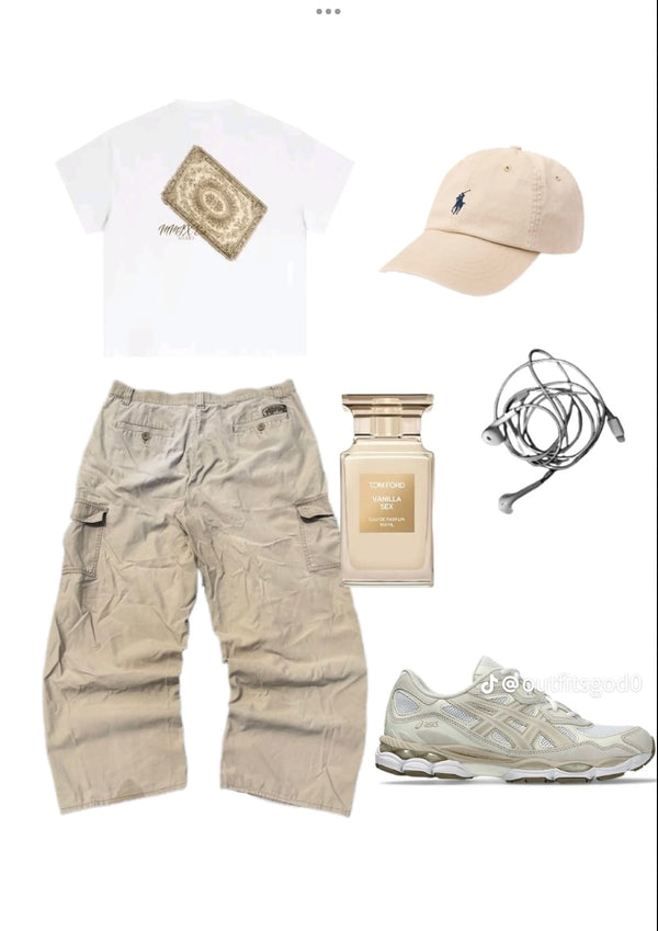 ⬇️All clothes from⬇️